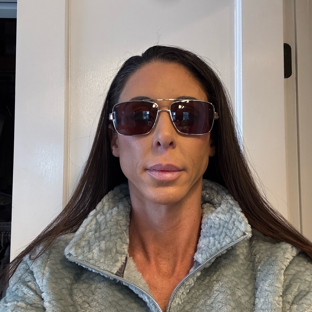 Costa Del Mar women’s gold Sunglasses
